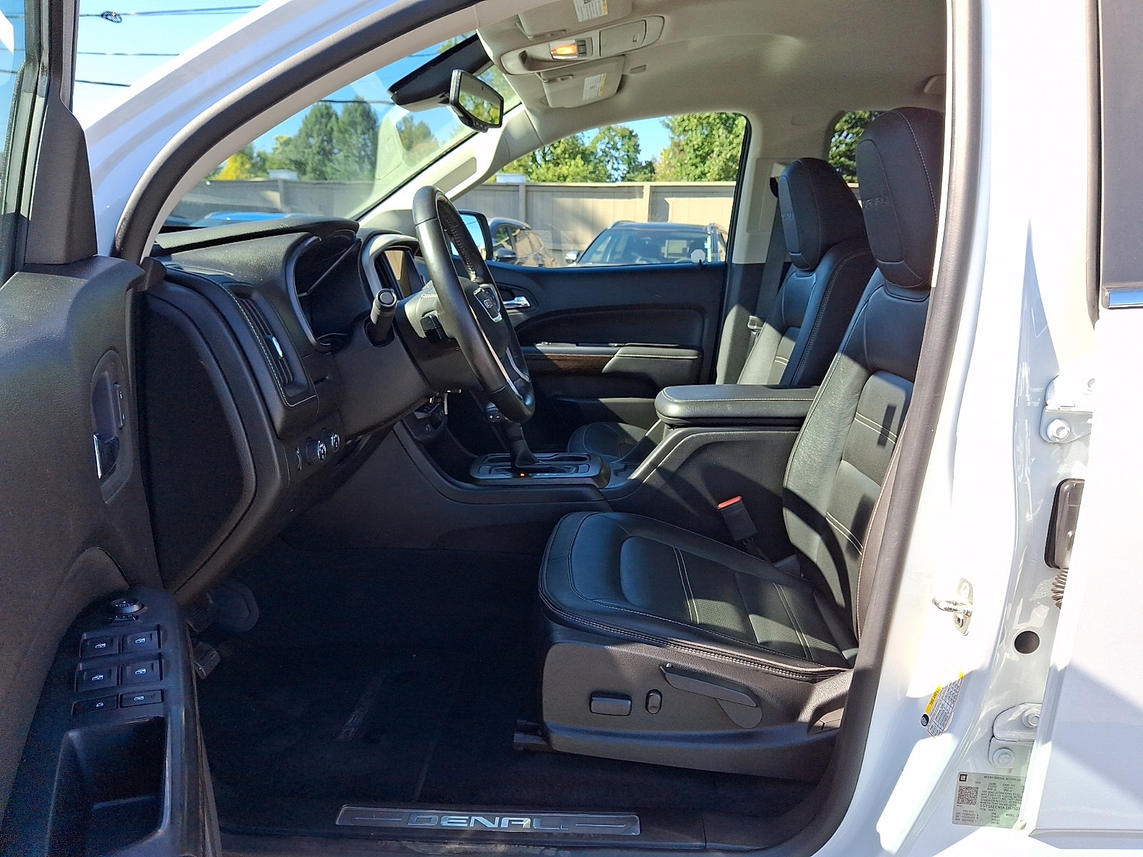 Used 2019 GMC Canyon Denali AWD/4WD image 16