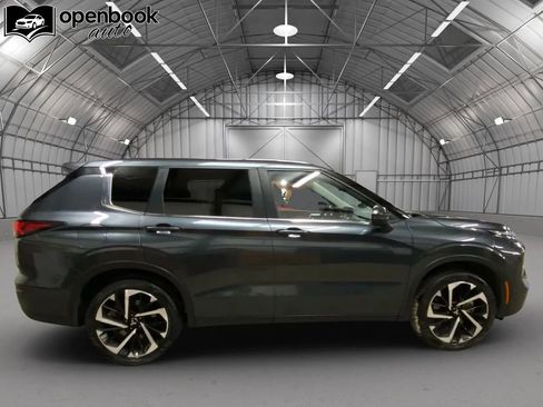 Used 2024 Mitsubishi Outlander FWD image 4