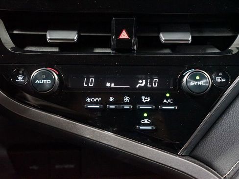 Certified 2022 Toyota Camry SE w/ Convenience Package FWD image 20