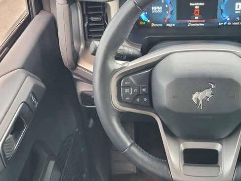Used 2025 Ford Bronco Outer Banks image 13