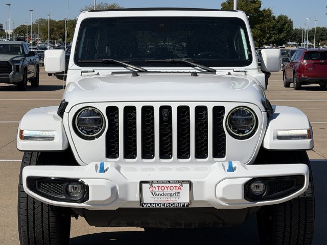 Used 2021 Jeep Wrangler Unlimited Sahara AWD/4WD image 7
