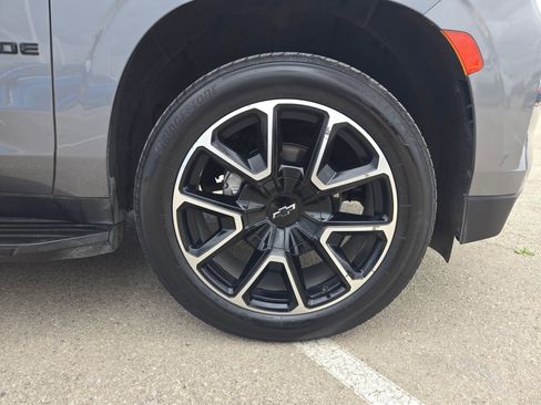 Used 2022 Chevrolet Tahoe RST w/ Luxury Package image 28