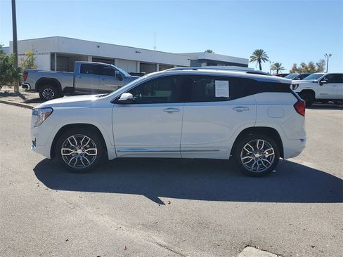 Certified 2022 GMC Terrain Denali image 7