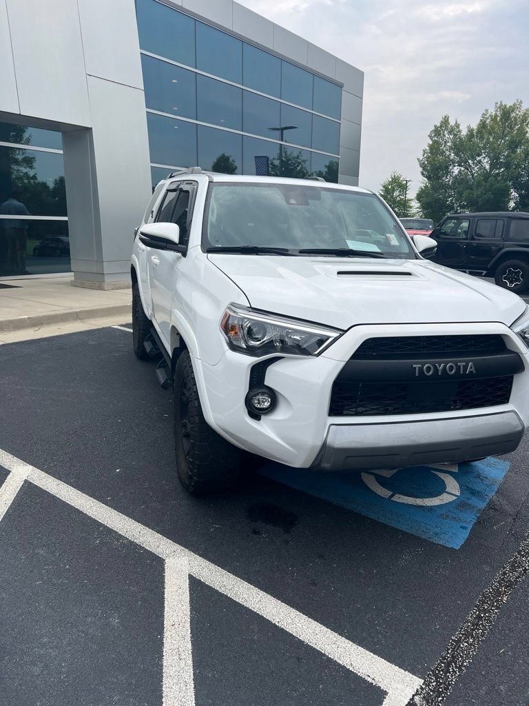 Used 2024 Toyota 4Runner TRD Off-Road Premium w/ Moonroof Package AWD/4WD image 4