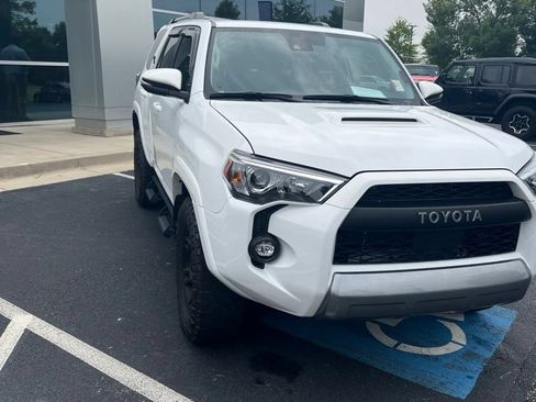 Used 2024 Toyota 4Runner TRD Off-Road Premium w/ Moonroof Package AWD/4WD image 4