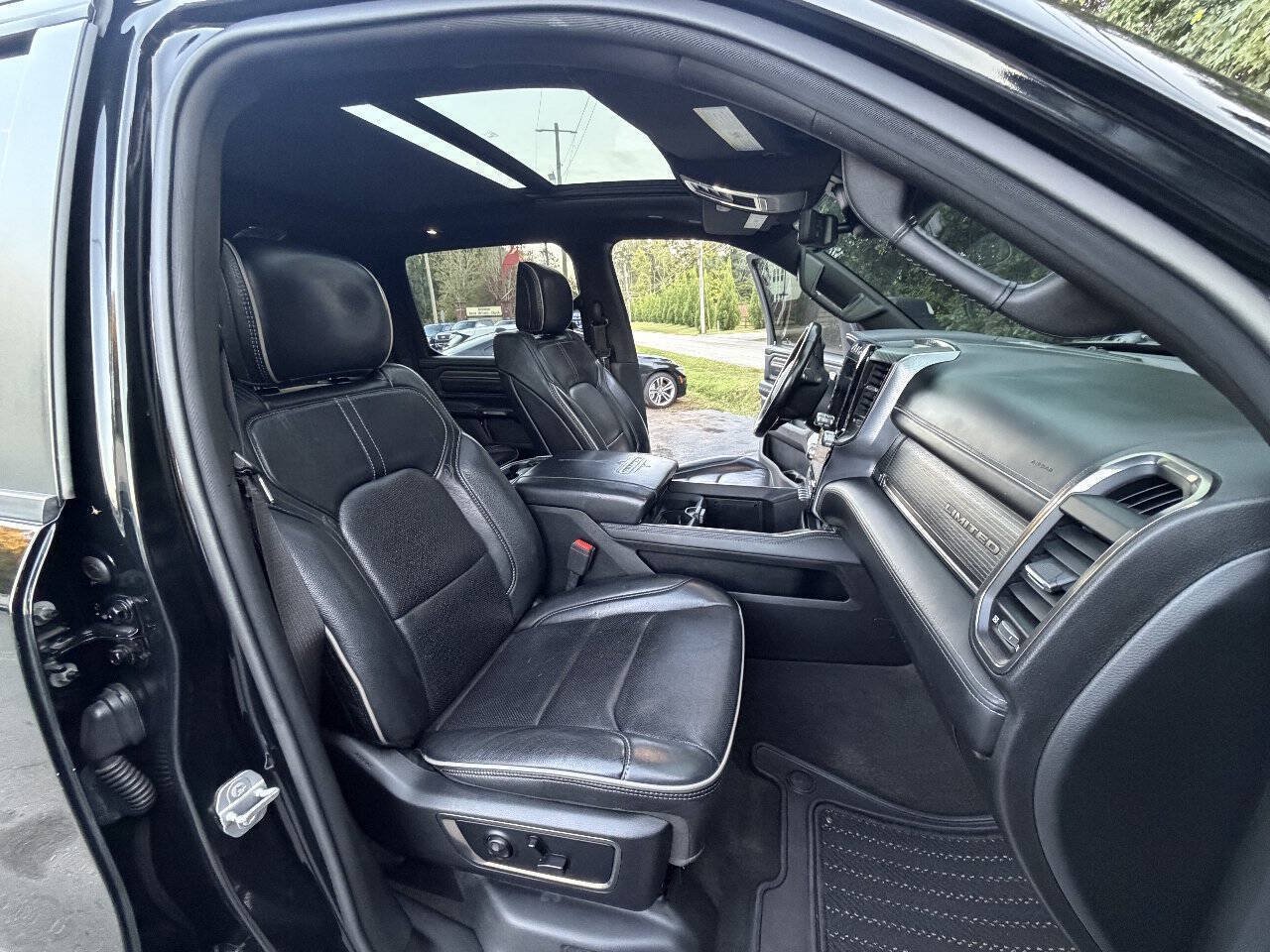 Used 2021 RAM 1500 Limited w/ Night Edition AWD/4WD image 25