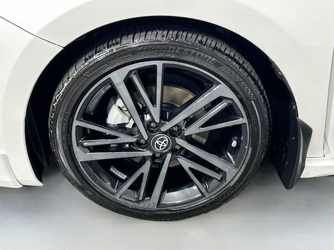 Used 2025 Toyota Camry XSE FWD image 32