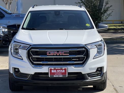 Used 2024 GMC Terrain AT4 image 6