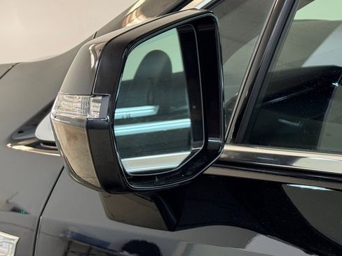 New 2025 Cadillac XT5 Premium Luxury w/ Technology Package AWD/4WD image 38