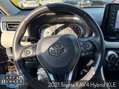 Used 2021 Toyota RAV4 XLE w/ Convenience Package AWD/4WD image 17