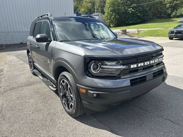 Used 2024 Ford Bronco Sport Outer Banks w/ Tech Package AWD/4WD image 11