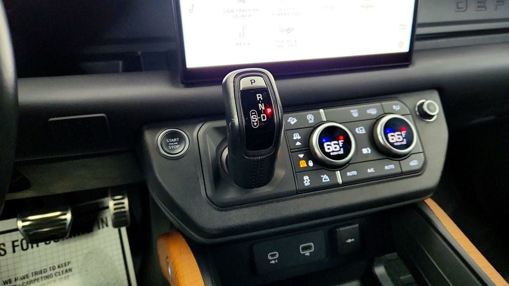 Used 2023 Land Rover Defender 110 X AWD/4WD image 18