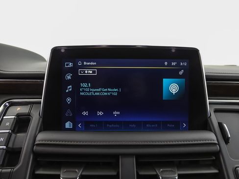 Used 2024 Chevrolet Suburban High Country w/ Advanced Technology Package image 15