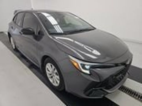Used 2026 Toyota Corolla SE FWD image 3