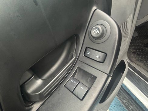 Used 2010 Ford Ranger XLT image 11