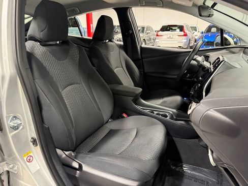 Used 2017 Toyota Prius Two image 45