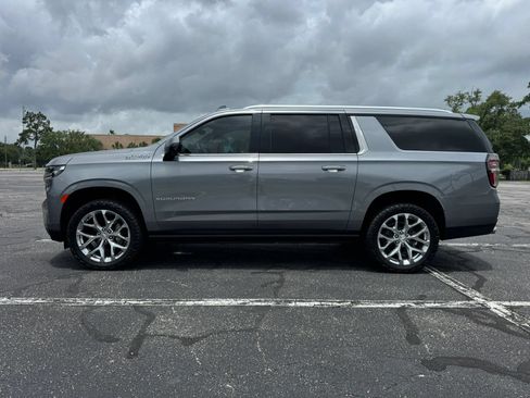 Used 2021 Chevrolet Suburban High Country AWD/4WD image 9