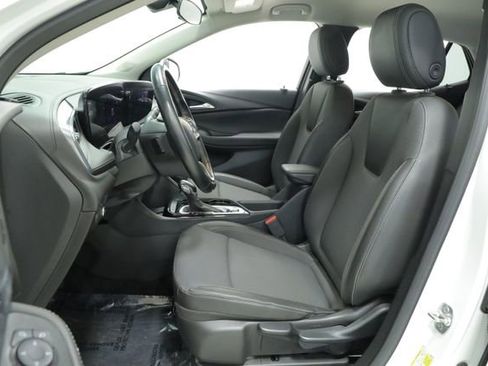 Used 2024 Buick Encore GX Preferred FWD image 25