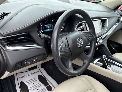 Used 2018 Buick Enclave Essence image 14