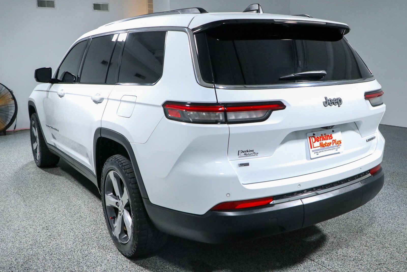 Used 2021 Jeep Grand Cherokee L Limited RWD image 9