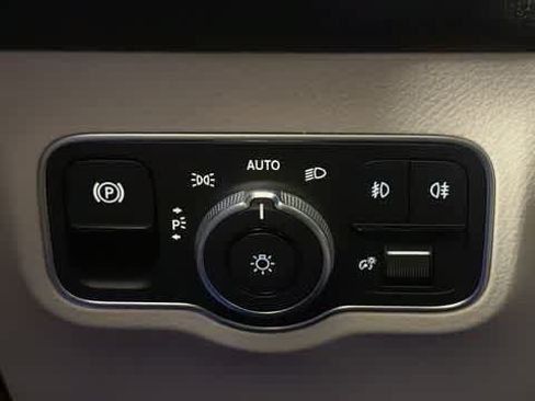 Certified 2026 Mercedes-Benz GLB 250 4MATIC image 18