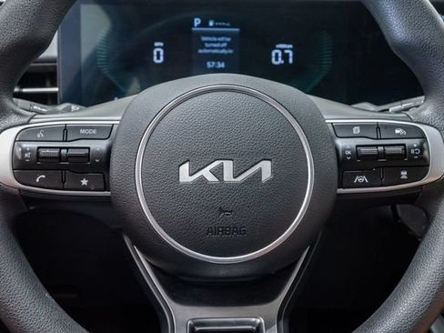 Used 2025 Kia K5 LXS FWD image 12