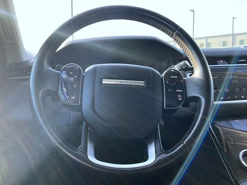 Used 2018 Land Rover Range Rover Velar S image 12