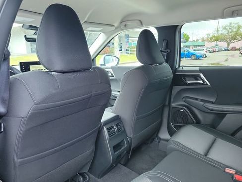 New 2026 Mitsubishi Outlander ES FWD image 13
