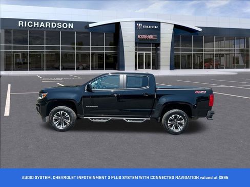 Used 2022 Chevrolet Colorado Z71 AWD/4WD image 2