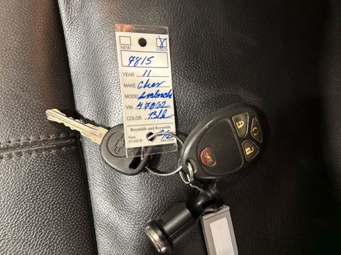 Used 2011 Chevrolet Avalanche LT w/ Regional Value Package AWD/4WD image 21