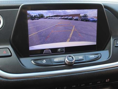 Used 2021 Chevrolet Blazer LT FWD image 11