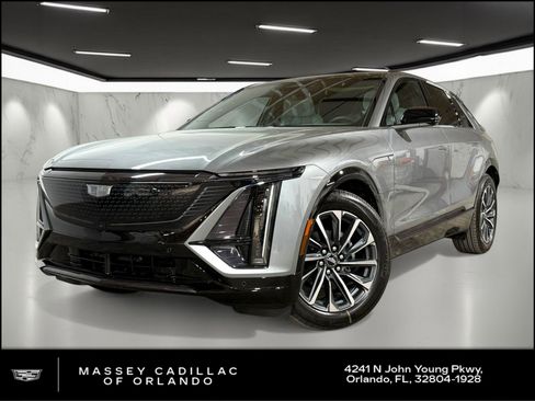 New 2026 Cadillac Lyriq Sport image 1