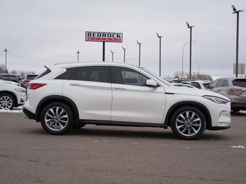 Used 2020 INFINITI QX50 Essential w/ Convenience Package image 2