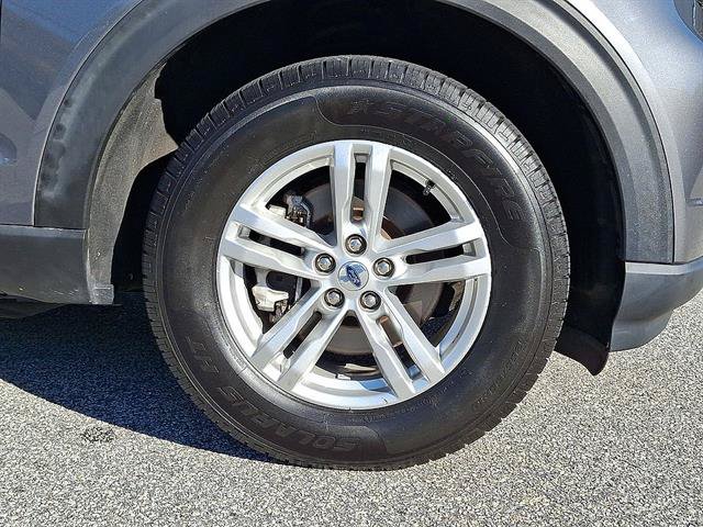 Certified 2021 Ford Explorer XLT w/ Equipment Group 202A AWD/4WD image 27