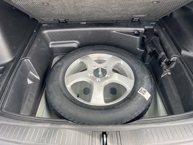 Used 2025 Jeep Grand Cherokee Altitude AWD/4WD image 27