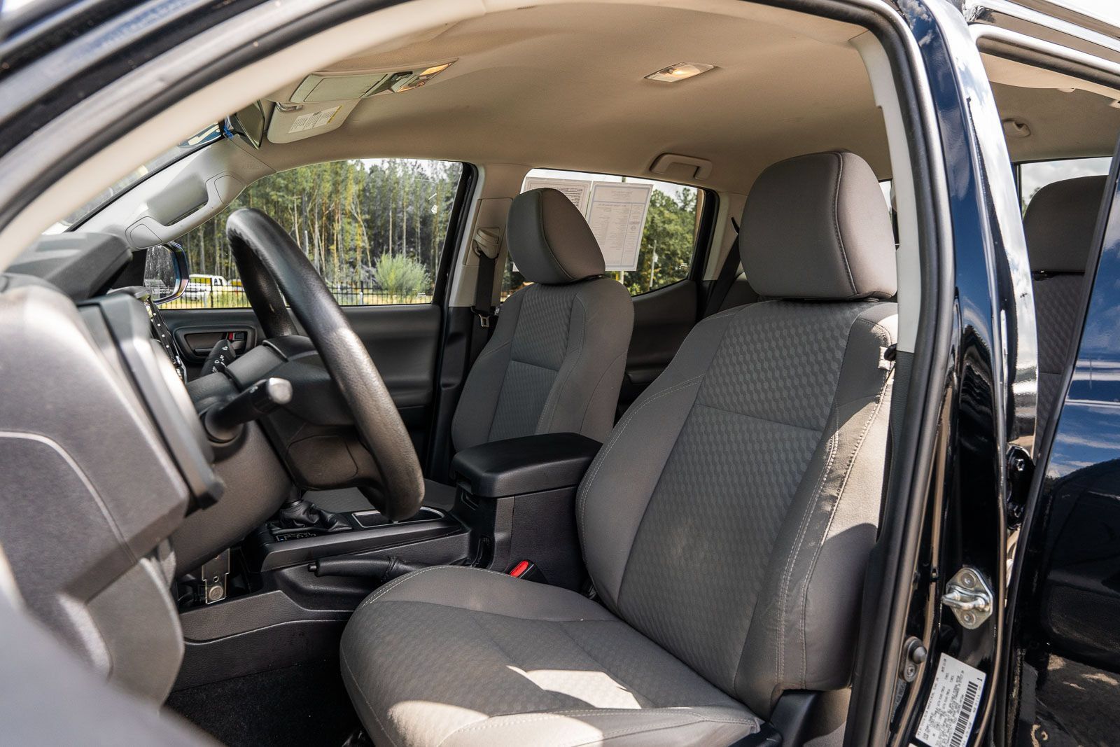 Used 2021 Toyota Tacoma SR AWD/4WD image 19