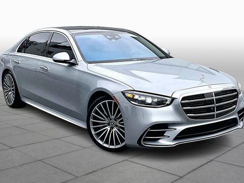 Used 2021 Mercedes-Benz S 580 4MATIC Sedan image 3
