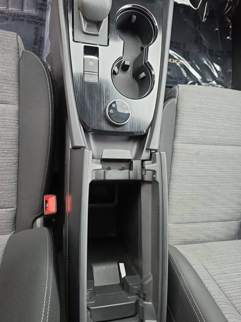 Used 2023 Nissan Rogue SV AWD/4WD image 19