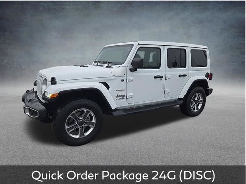 Used 2022 Jeep Wrangler Unlimited Sahara w/ Cold Weather Group image 3