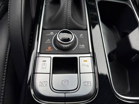 Certified 2024 Kia Telluride SX Prestige X-Line image 24