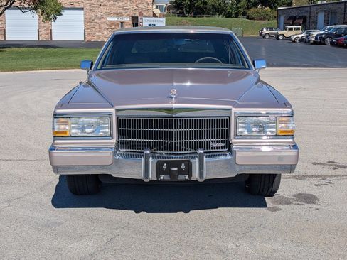 Used 1990 Cadillac Brougham image 14