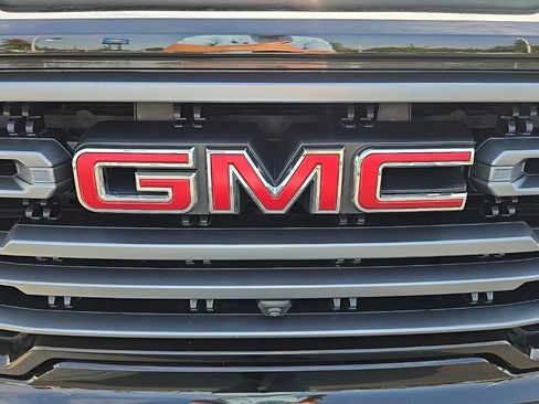 Used 2021 GMC Sierra 1500 AT4 w/ Off-Road Performance Package image 36