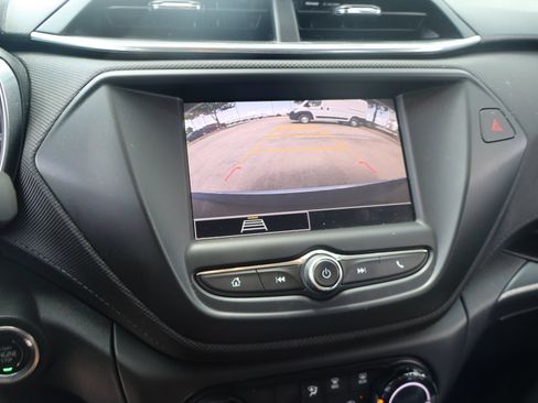 Used 2023 Chevrolet TrailBlazer LT FWD image 22