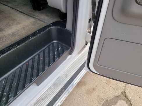 Used 2013 Ford E-350 and Econoline 350 XLT RWD image 31