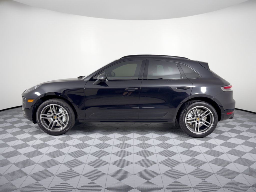 Used 2021 Porsche Macan Turbo AWD/4WD image 2