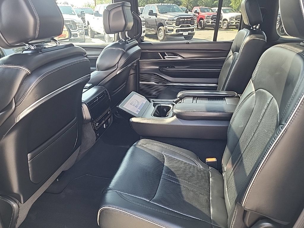 Used 2024 Jeep Grand Wagoneer L Series II w/ Quick Order Packagew 28T AWD/4WD image 16