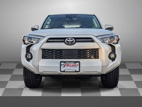 Used 2021 Toyota 4Runner SR5 Premium image 2