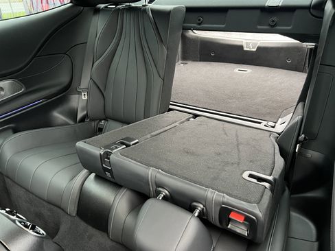 Used 2024 Mercedes-Benz CLE 300 4MATIC Coupe image 18