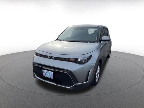 Used 2025 Kia Soul LX w/ LX Technology Package image 7