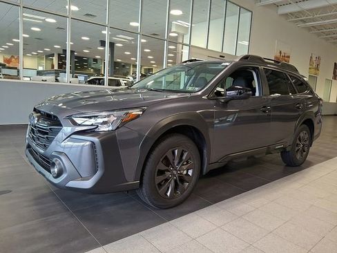 Used 2025 Subaru Outback Onyx Edition XT image 3